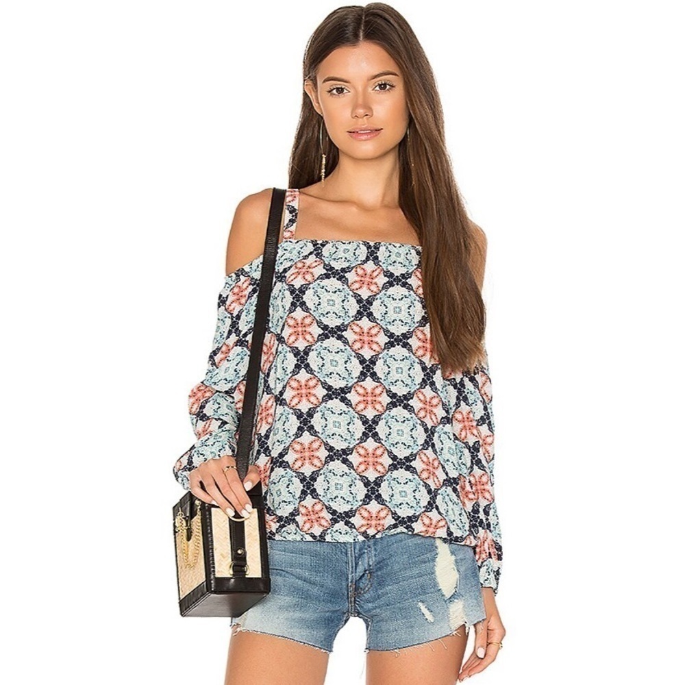 Sanctuary Tori Cold Shoulder Long Sleeve Blouse Top in Plava Tile Size XS